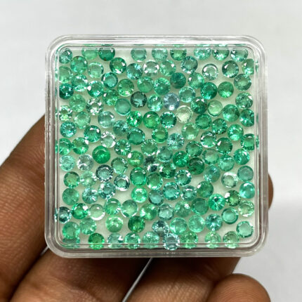 25 Pcs Natural Colombian Emerald 2.5-2.6mm Round Cut Sparkling Green Gemstones